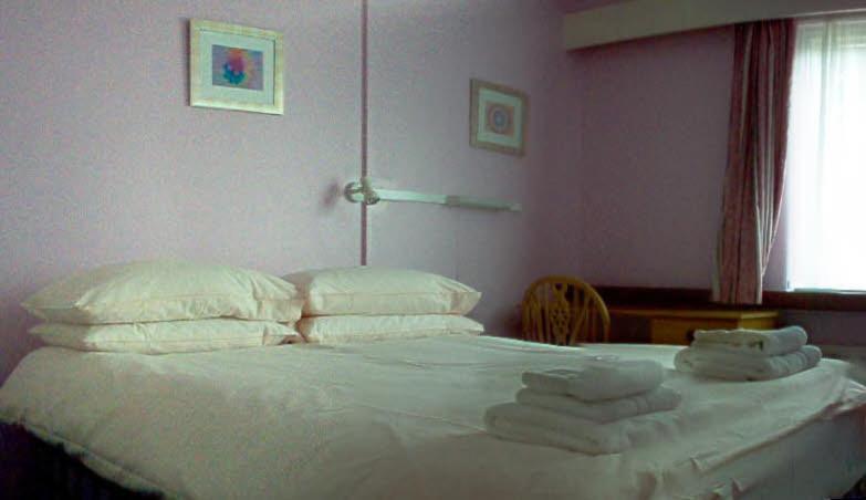 Tekels Park Guest House Camberley Kamer foto